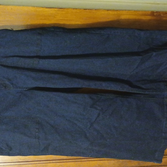 Denim - Picture 5 of 6